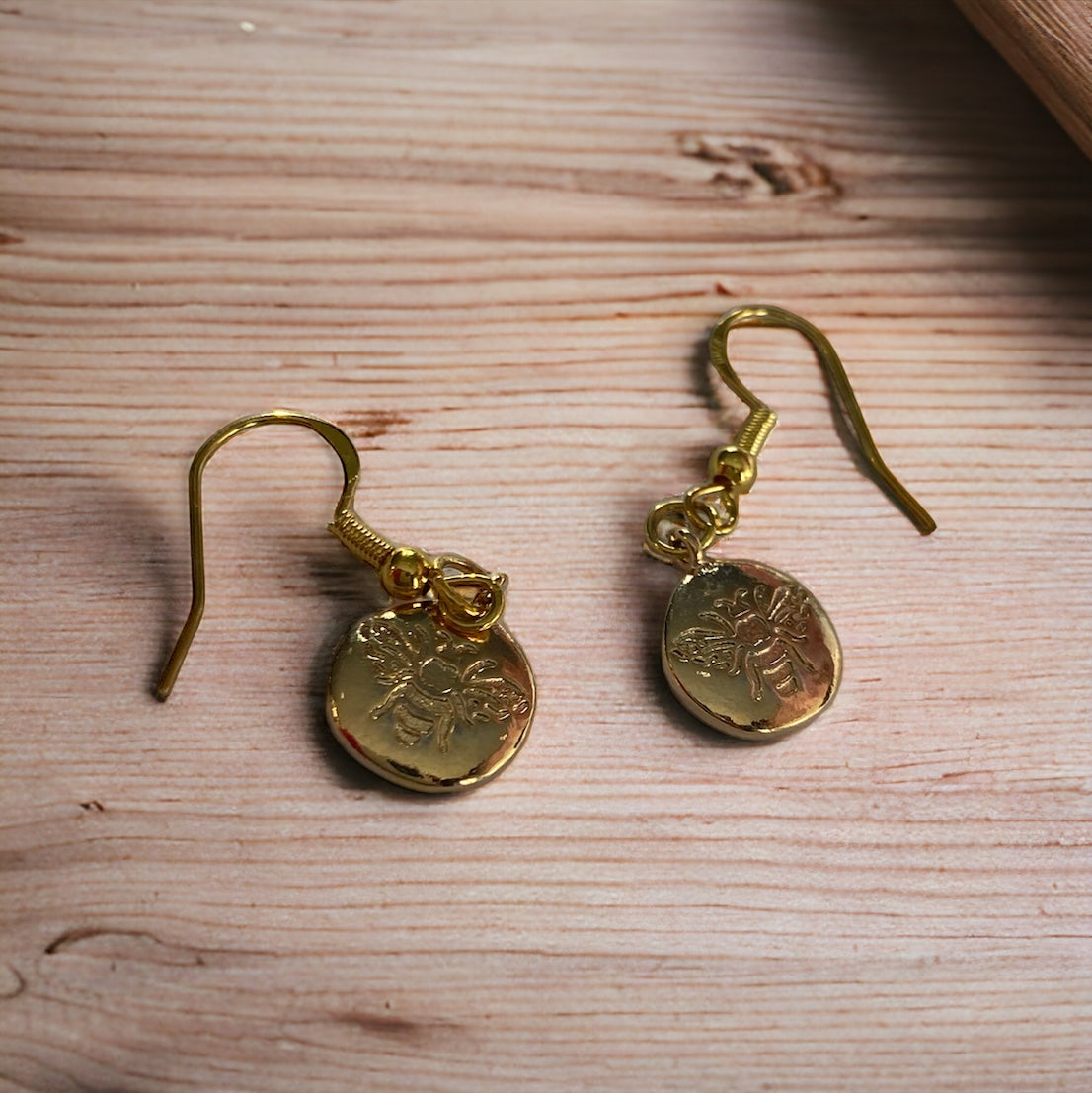 Vintage Bee earrings