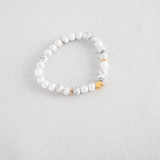 Howlite bracelet with elephant charm